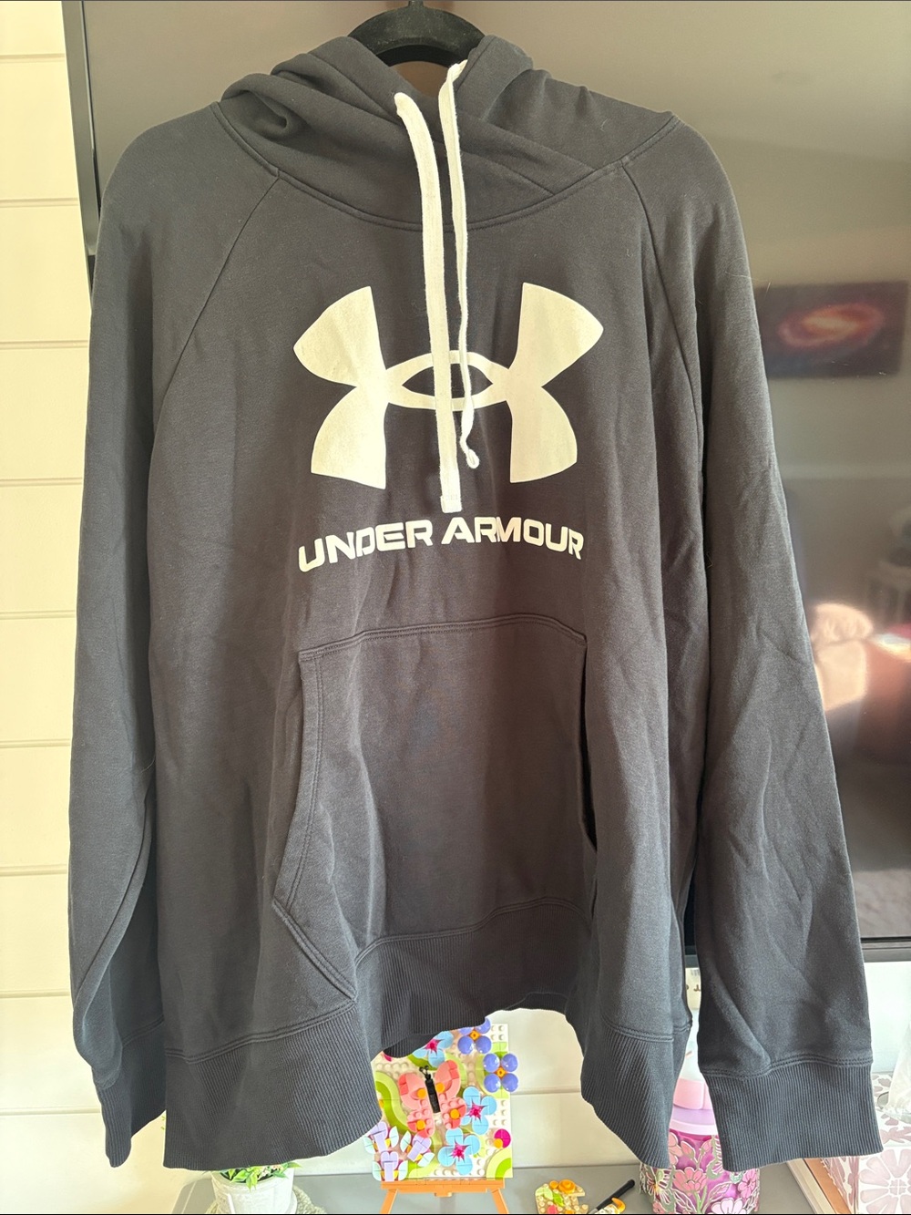 NWOT Under Armour Women’s Fleece Lined Black Logo Hoodie Sweatshirt